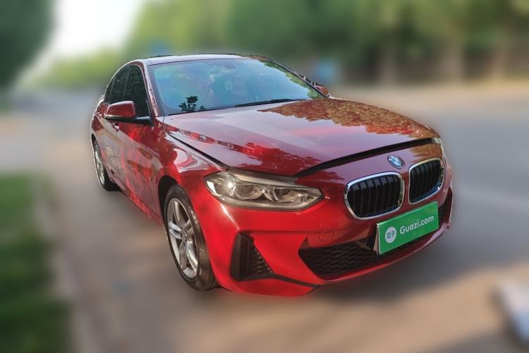 Used BMW 1 Series 2019 118i M Sport Package Front Right 45 Deg