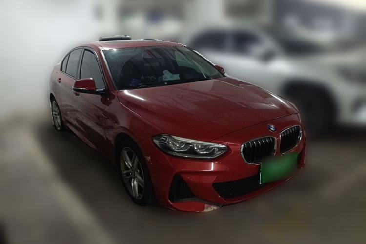 Used BMW 1 Series 2019 118i M Sport Package Front Right 45 Deg