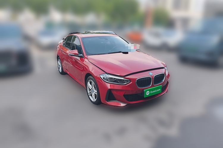 Used BMW 1 Series 2019 118i M Sport Package Front Right 45 Deg