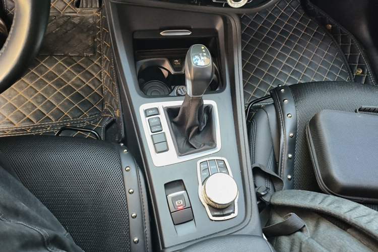 Used BMW 1 Series 2019 118i Fashion Model Gear Lever