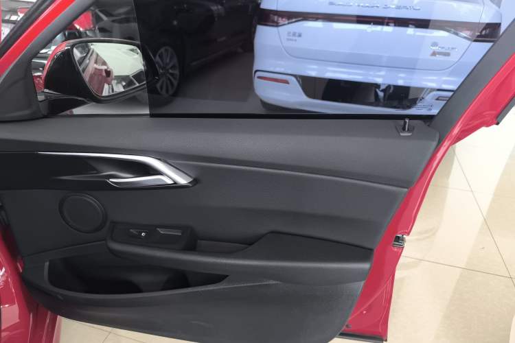 Used BMW 1 Series 2019 120i Leading Model M Sport Package Right Front Door Interior