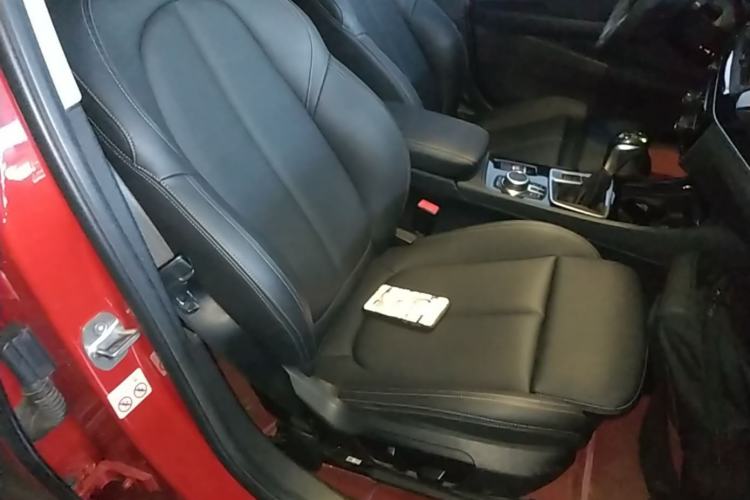 Used BMW 1 Series 2019 118i M Sport Package Right Front Seat