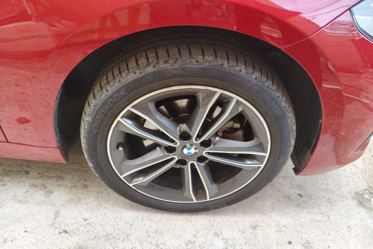 Used BMW 1 Series 2019 118i Fashion Model Right Front Wheel Hub