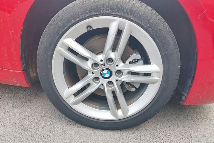 Used BMW 1 Series 2019 118i M Sport Package Right Front Wheel Hub