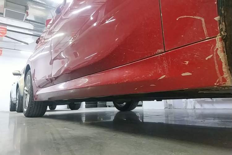 Used BMW 1 Series 2019 118i M Sport Package Right Side Sill