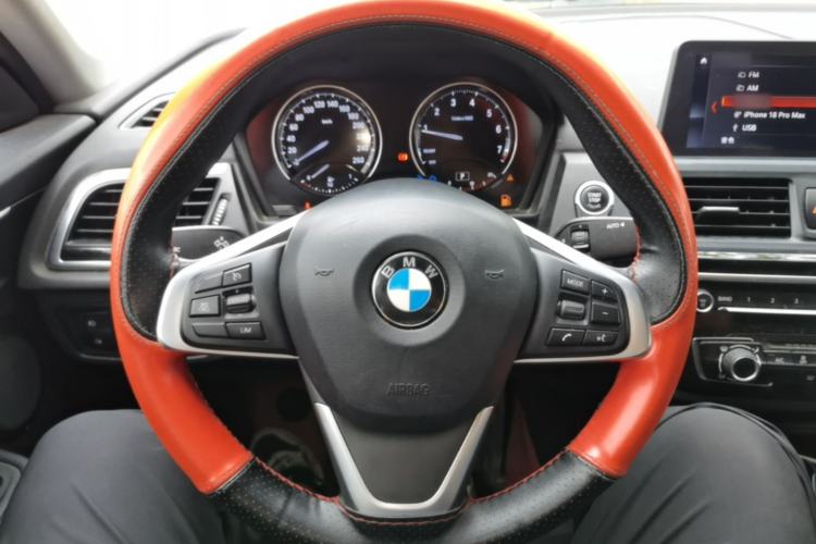 Used BMW 1 Series 2019 118i Fashion Model Steering Wheel