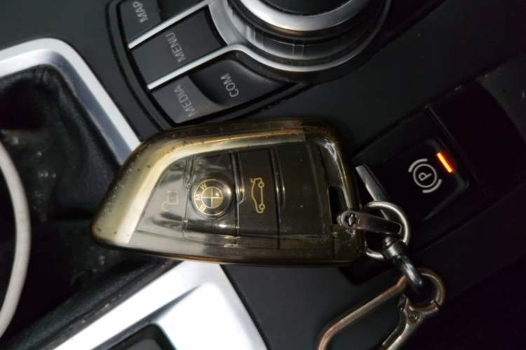 Used BMW 1 Series 2019 118i Fashion Model Vehicle Key