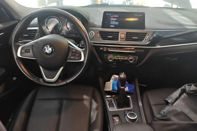 Used BMW 1 Series 2019 118i Fashion Model Center Console