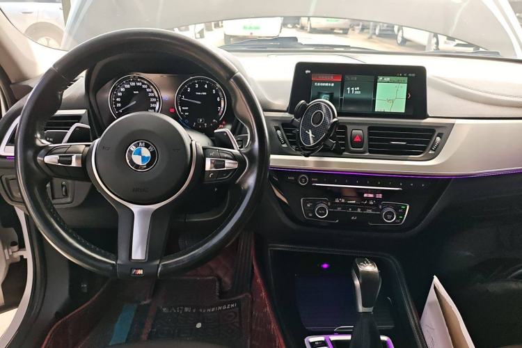 Used BMW 1 Series 2019 120i M Sport Package Center Console