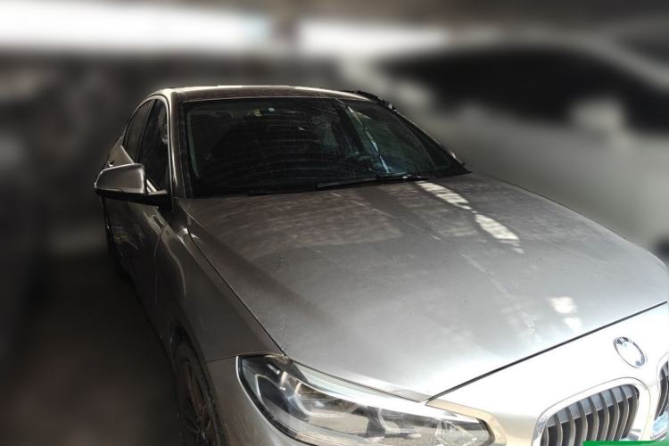 Used BMW 1 Series 2019 118i Fashion Model Front Right 45 Deg