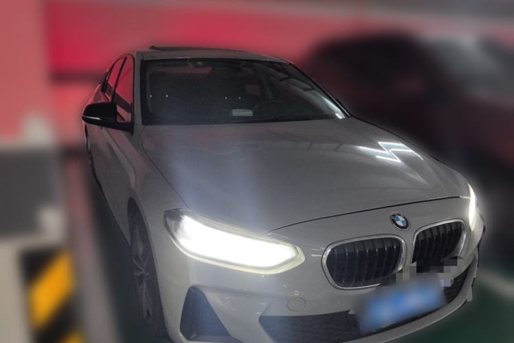 Used BMW 1 Series 2019 120i Leading Model M Sport Package Front Right 45 Deg