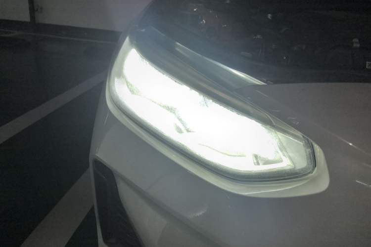 Used BMW 1 Series 2019 120i Leading Model M Sport Package Right Front Headlight
