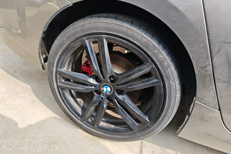 Used BMW 1 Series 2019 120i M Sport Package Right Rear Wheel Hub