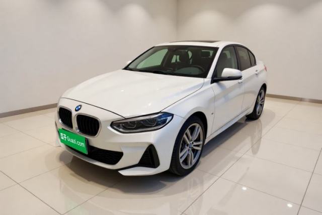 BMW 1 Series 2019 120i Leading Model M Sport Package с пробегом