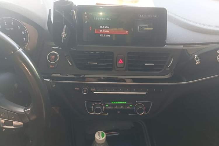 Used BMW 1 Series 2019 118i M Sport Package Audio And AC Panel