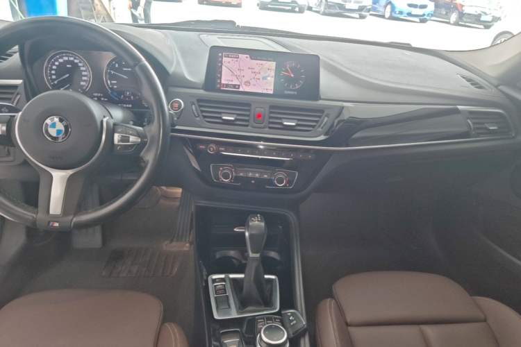Used BMW 1 Series 2019 118i M Sport Package Audio And AC Panel