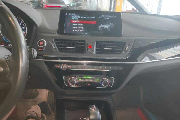 Used BMW 1 Series 2019 118i M Sport Package Audio And AC Panel