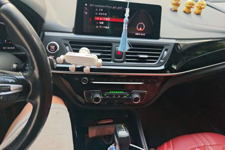 Used BMW 1 Series 2019 118i M Sport Package Audio And AC Panel
