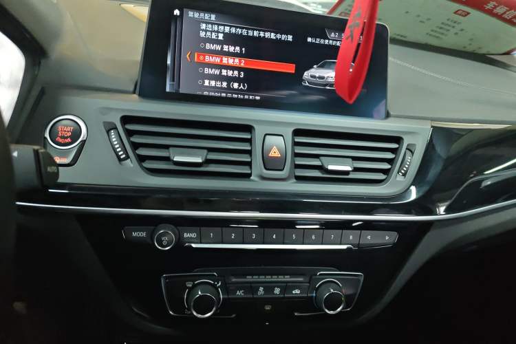 Used BMW 1 Series 2019 118i M Sport Package Audio And AC Panel