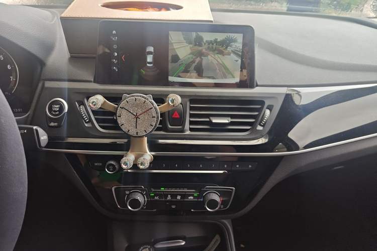 Used BMW 1 Series 2019 118i Fashion Model Audio And AC Panel