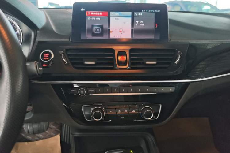Used BMW 1 Series 2019 118i Fashion Model Audio And AC Panel