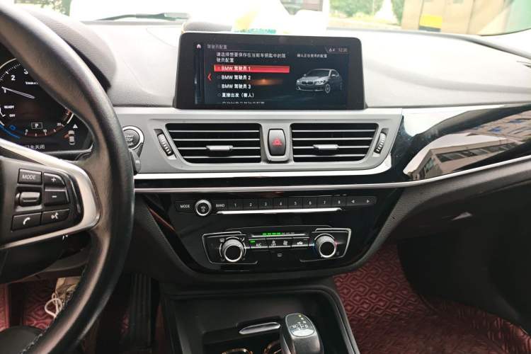 Used BMW 1 Series 2019 118i Fashion Model Audio And AC Panel
