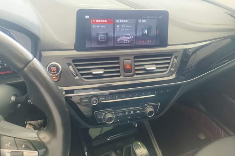 Used BMW 1 Series 2019 118i M Sport Package Audio And AC Panel