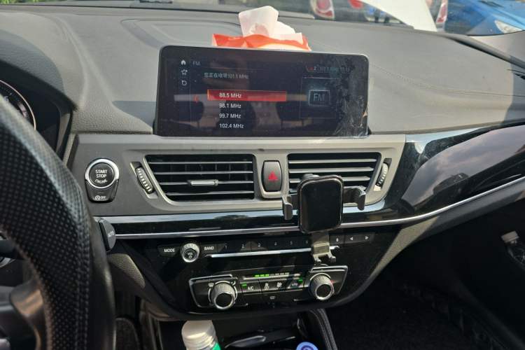 Used BMW 1 Series 2019 118i M Sport Package Audio And AC Panel