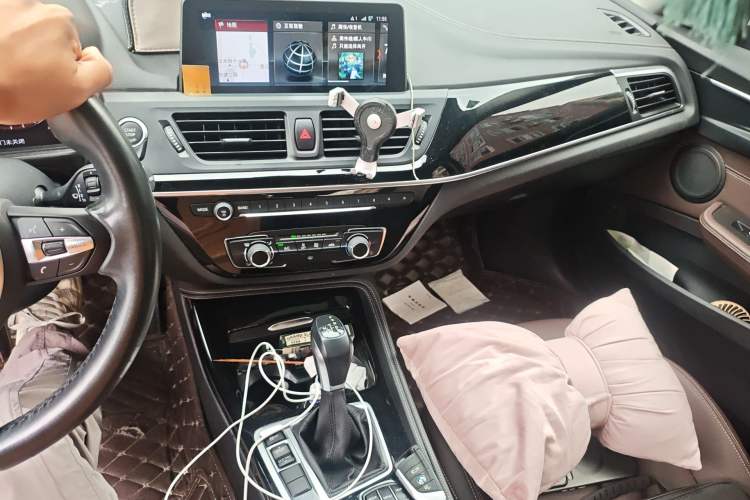 Used BMW 1 Series 2019 118i M Sport Package Audio And AC Panel