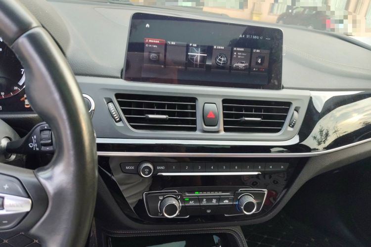 Used BMW 1 Series 2019 118i M Sport Package Audio And AC Panel