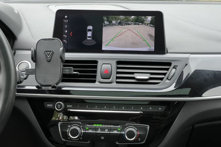 Used BMW 1 Series 2019 118i M Sport Package Audio And AC Panel