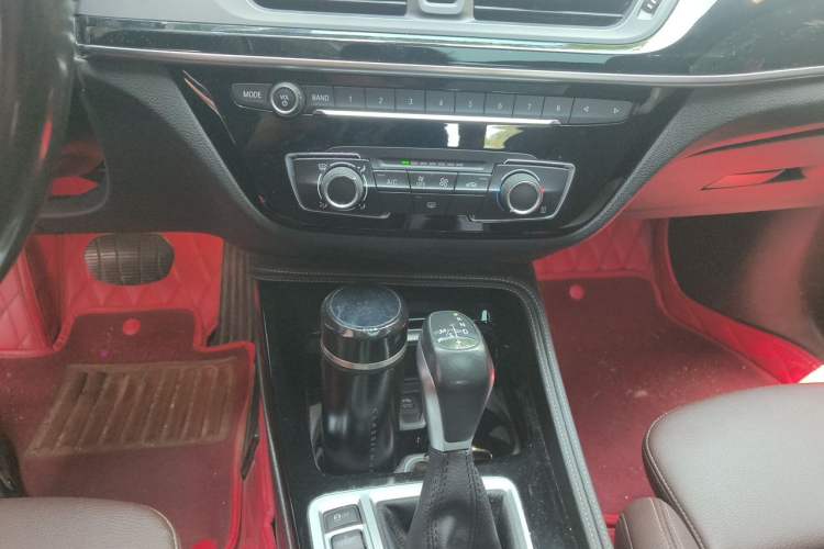 Used BMW 1 Series 2019 118i M Sport Package Audio And AC Panel