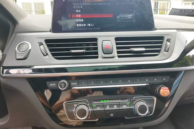 Used BMW 1 Series 2019 118i M Sport Package Audio And AC Panel