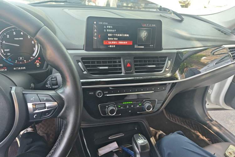 Used BMW 1 Series 2019 118i M Sport Package Audio And AC Panel