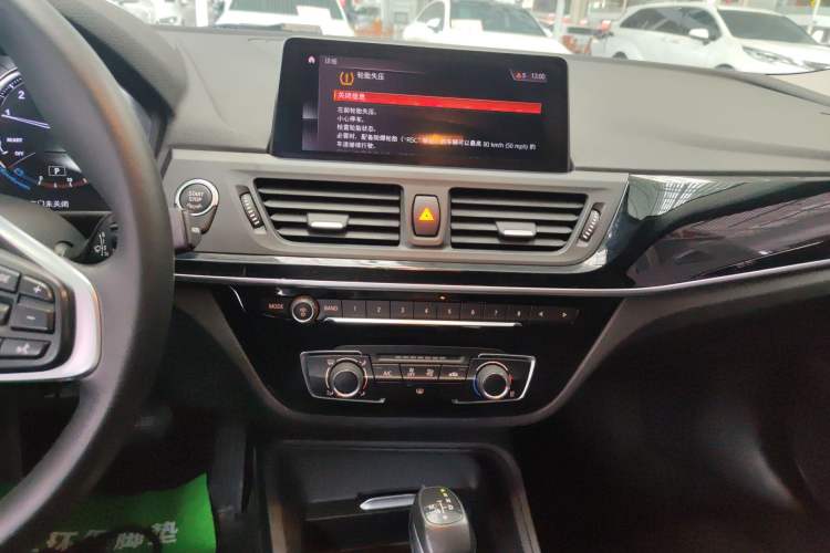 Used BMW 1 Series 2019 118i Fashion Model Audio And AC Panel
