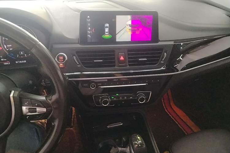 Used BMW 1 Series 2019 118i M Sport Package Audio And AC Panel