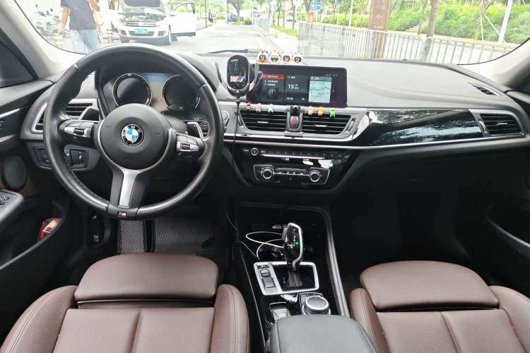 Used BMW 1 Series 2019 120i Leading Model M Sport Package Center Console