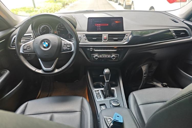 Used BMW 1 Series 2019 118i Fashion Model Center Console