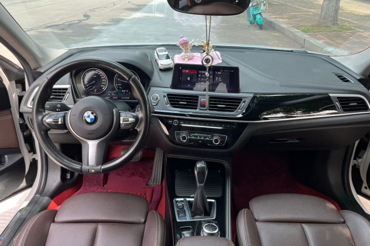 Used BMW 1 Series 2019 118i M Sport Package Center Console