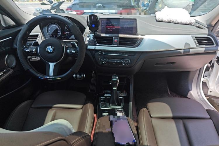 Used BMW 1 Series 2019 120i M Sport Package Center Console