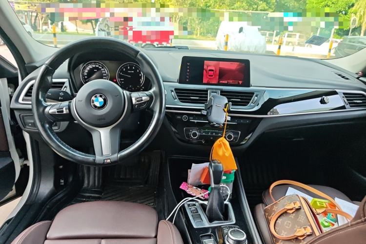 Used BMW 1 Series 2019 118i M Sport Package Center Console