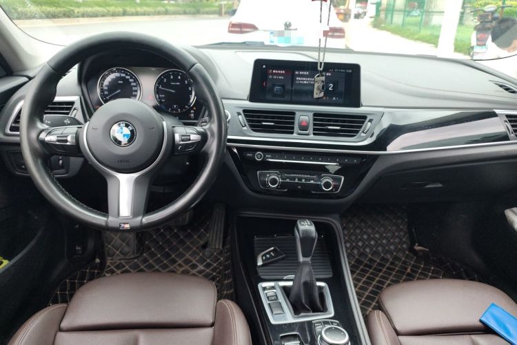 Used BMW 1 Series 2019 118i M Sport Package Center Console