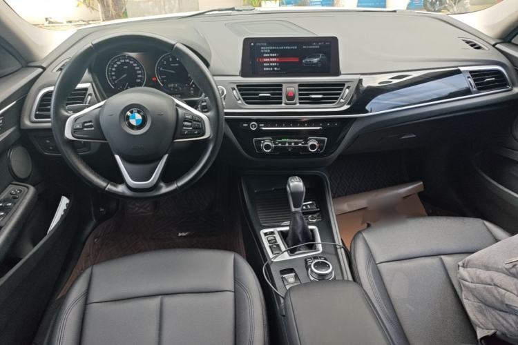 Used BMW 1 Series 2019 118i Fashion Model Center Console