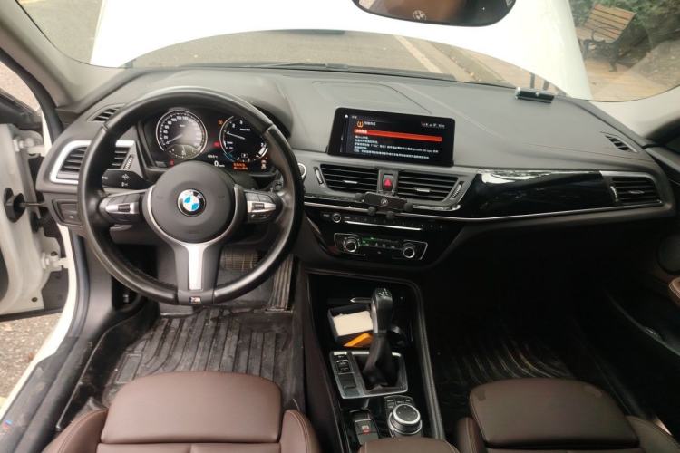 Used BMW 1 Series 2019 118i M Sport Package Center Console