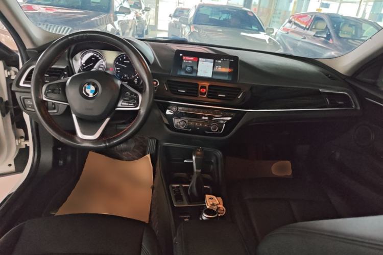 Used BMW 1 Series 2019 118i Fashion Model Center Console