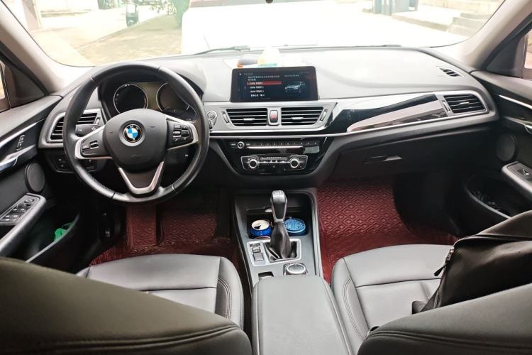 Used BMW 1 Series 2019 118i Fashion Model Center Console