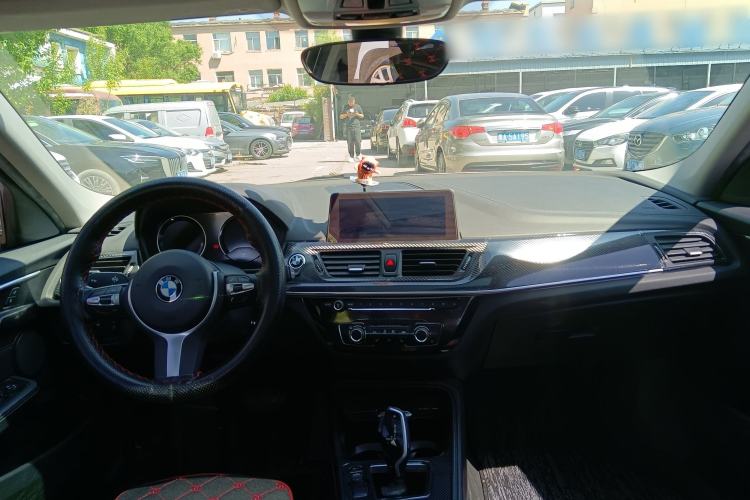 Used BMW 1 Series 2019 118i M Sport Package Center Console