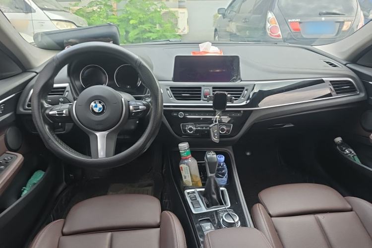 Used BMW 1 Series 2019 118i M Sport Package Center Console