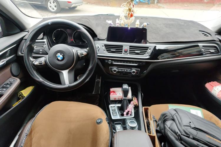 Used BMW 1 Series 2019 118i M Sport Package Center Console
