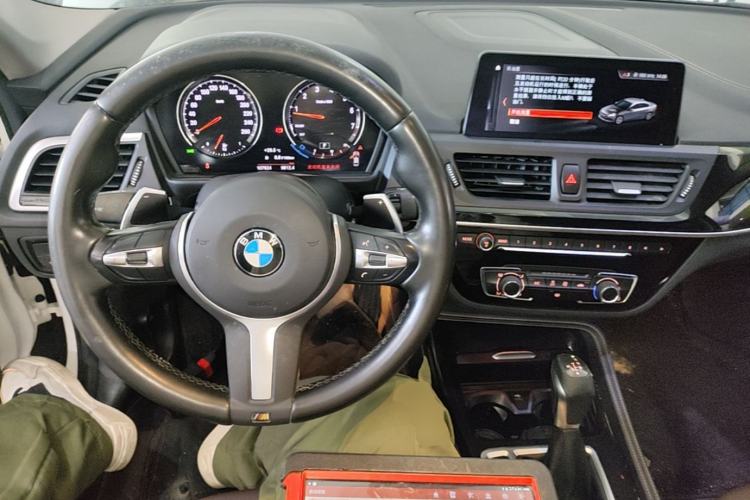 Used BMW 1 Series 2019 120i Leading Model M Sport Package Center Console